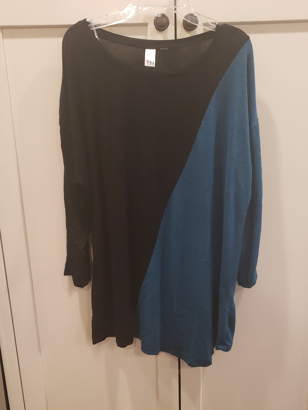 Two-Tone Black and Teal Long Sleeve Tee